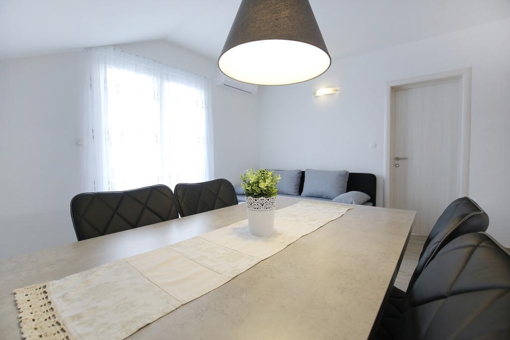 Sukošan Apartments Nada מראה חיצוני תמונה