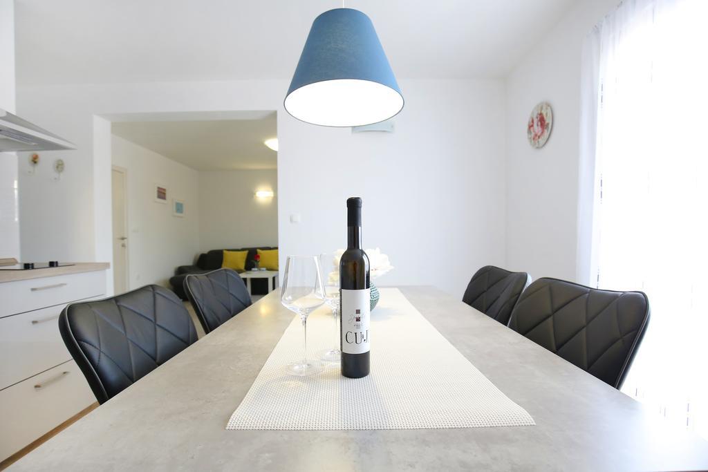 Sukošan Apartments Nada מראה חיצוני תמונה